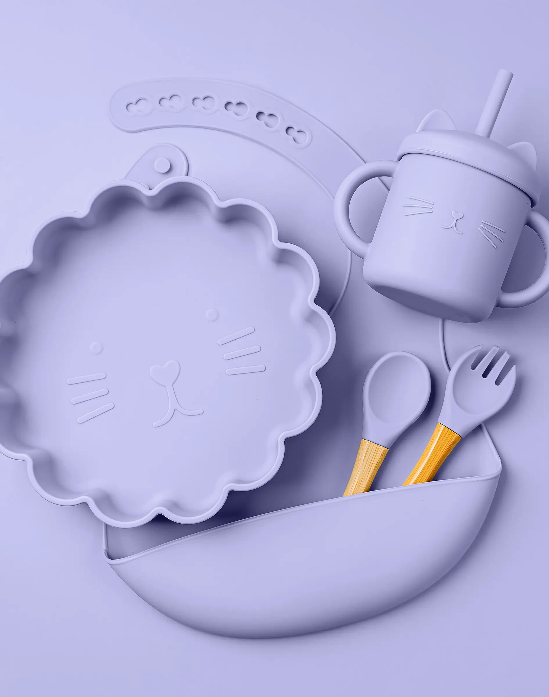 Silikon-Babylätzchen mit Teller und Trinkbecher